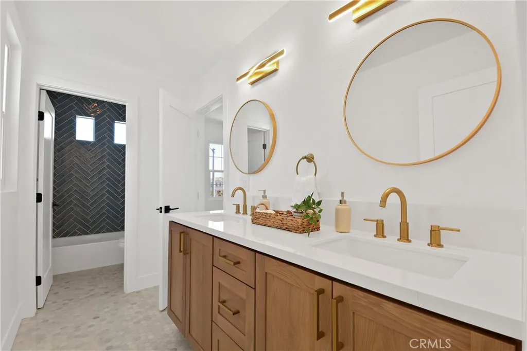 Additional image 67 of 276 Cambria Dr, Carson, CA 90745