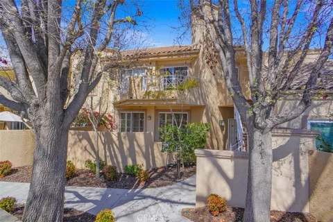23731 Del Monte Drive Unit 174, Valencia, CA MLS: SR25058308