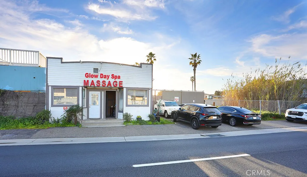Additional image 44 of 17185 Pacific Coast Hwy, Huntington Beach, CA 92649