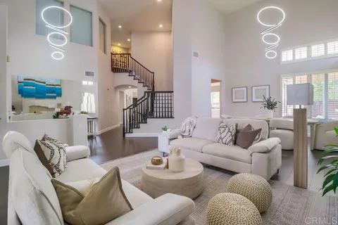 898 Padera Ct, Chula Vista, CA MLS: PTP2502111