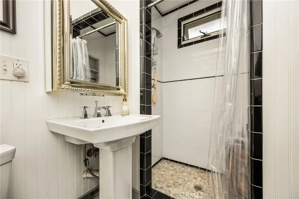 Additional image 18 of 3461 Gardenia Avenue, Long Beach, CA 90807