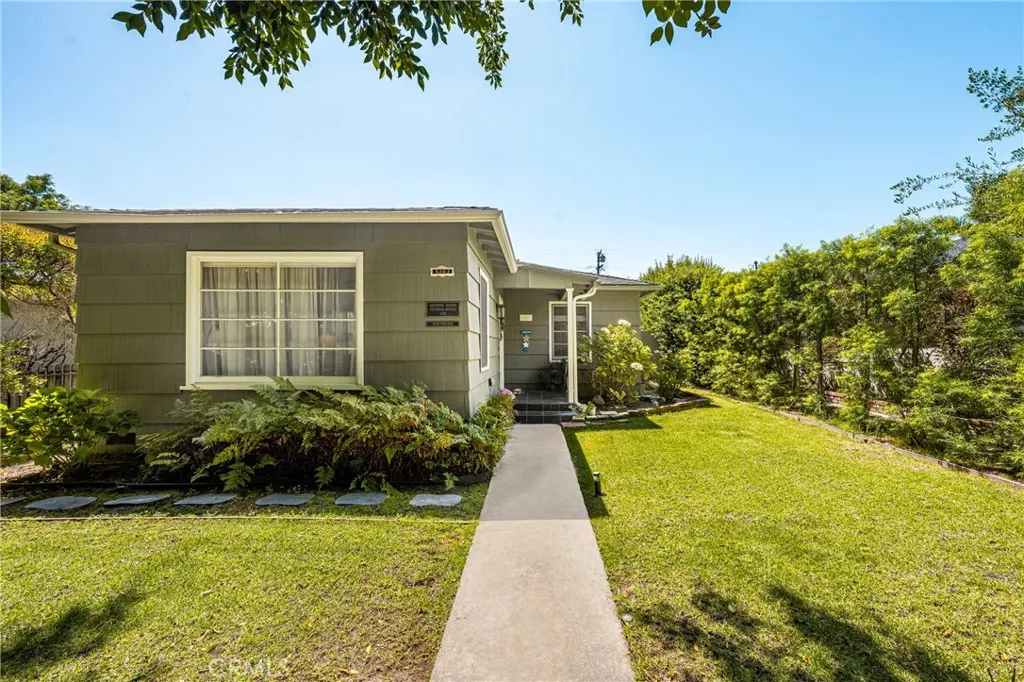 Additional image 95 of 3461 Gardenia Avenue, Long Beach, CA 90807