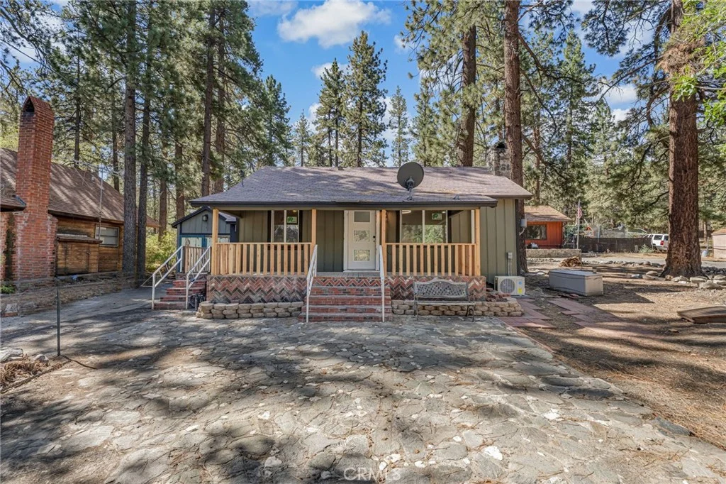 1459 Ross Street, Wrightwood, CA 92397