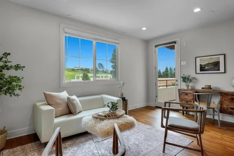 627 Deep Valley Drive Unit 302, Rolling Hills Estates, CA MLS: SB25085409