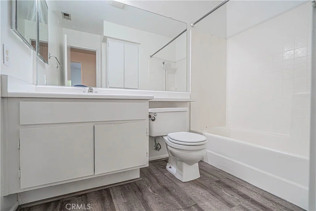 23605 Del Monte Drive Unit 251, Valencia, CA 91355