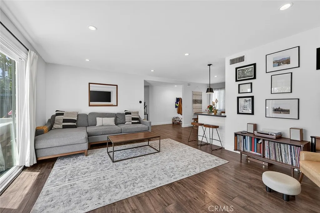 Additional image 3 of 5832 Middlecoff Drive, Huntington Beach, CA 92649
