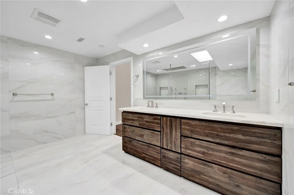 Additional image 66 of 69 Penhill Court, Glendale, CA 91206