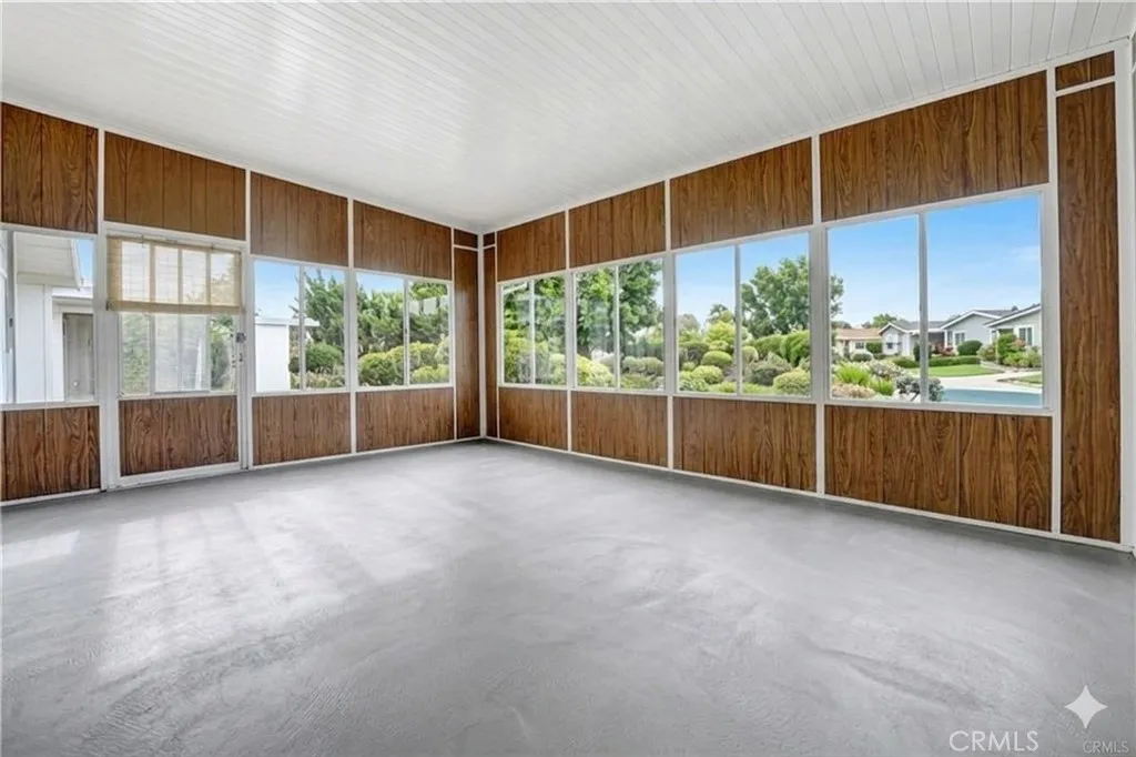 Additional image 118 of 4239 S Raymond Avenue, Los Angeles, CA 90037