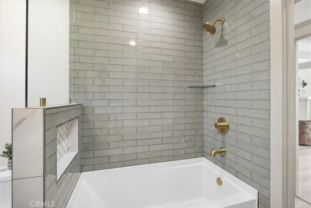 Additional image 45 of 4239 S Raymond Avenue, Los Angeles, CA 90037