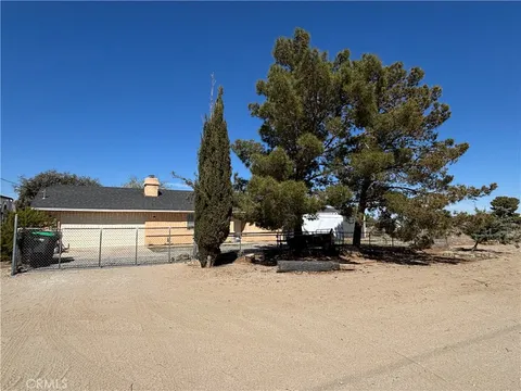14366 Bambi Ct, Phelan, CA MLS: HD25078183
