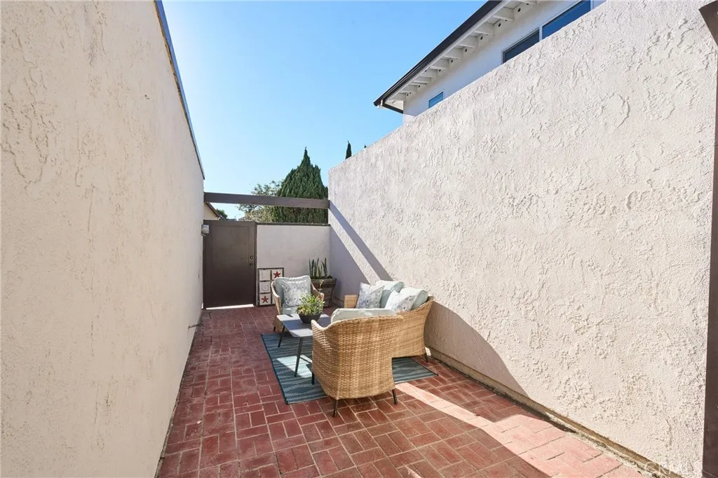 Additional image 24 of 370 Electric Ave, Seal Beach, CA 90740