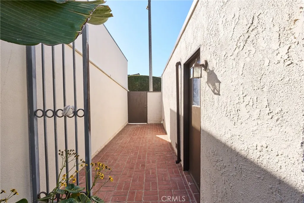 Additional image 99 of 370 Electric Ave, Seal Beach, CA 90740