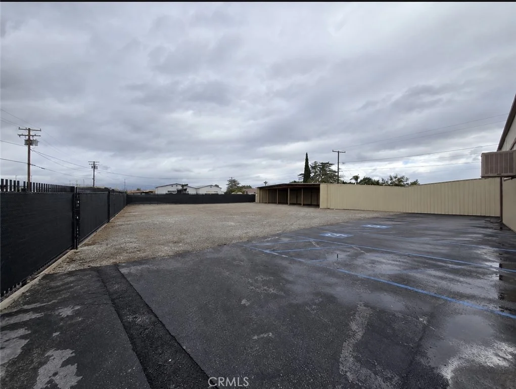 1460 Miller Dr, Colton, CA 92324
