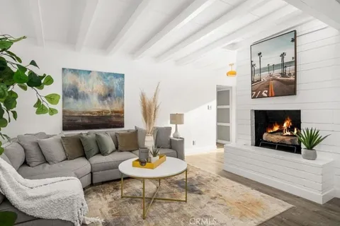 22495 Sierra Drive, Palm Springs, CA MLS: SW25072936