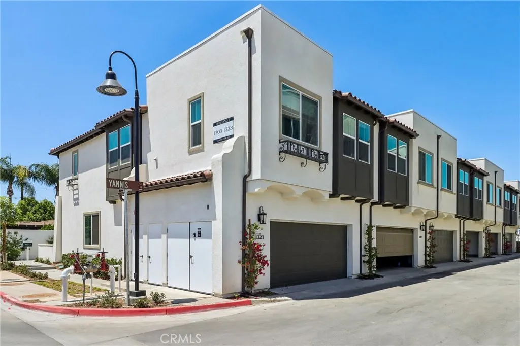 1324 Yannis Court, El Cajon, CA 92019