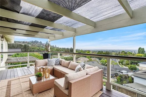 1202 Glenaire Dr, North Tustin, CA 92705 - MLS#: PW25046577