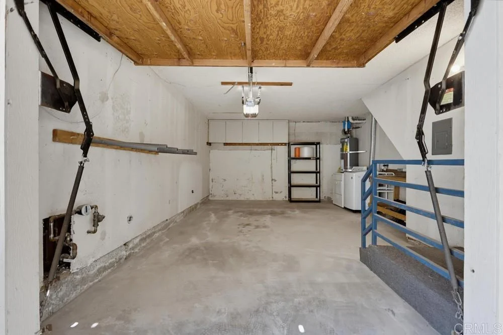 9270 Towne Centre Drive Unit 35, San Diego, CA 92121