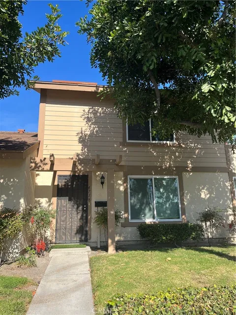 471 W Alton Avenue Unit B, Santa Ana, CA MLS: OC25001726