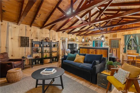 17040 Edgewood Way, Cobb, CA MLS: LC24201945