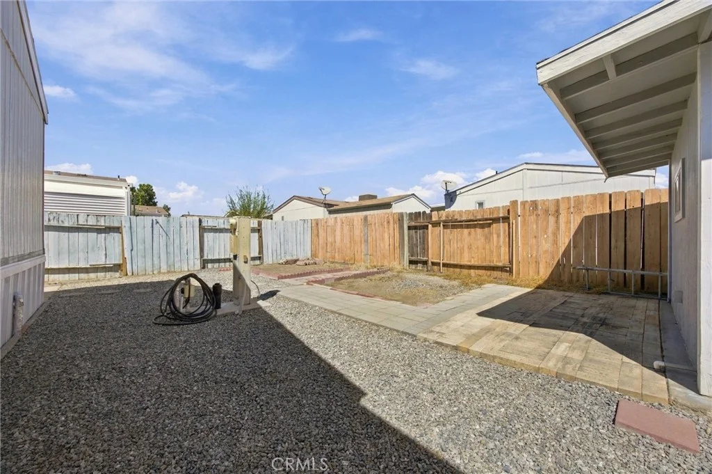1301 Taft Highway, Bakersfield, CA 93307