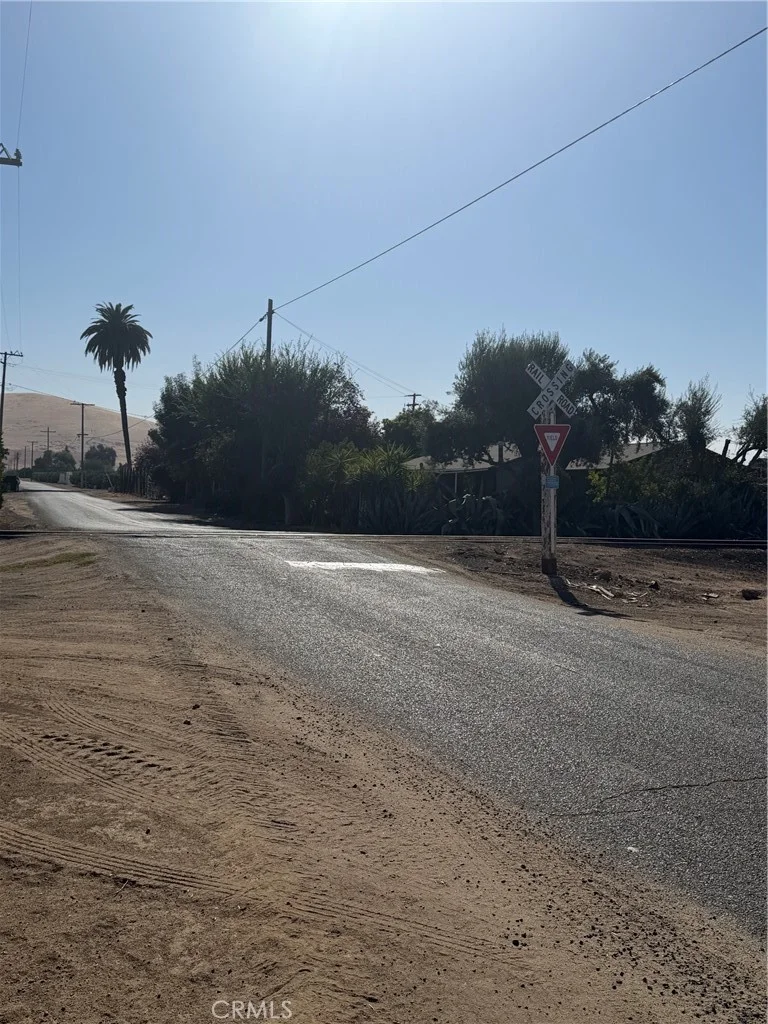 931 E List Ave, Exeter, CA 93221