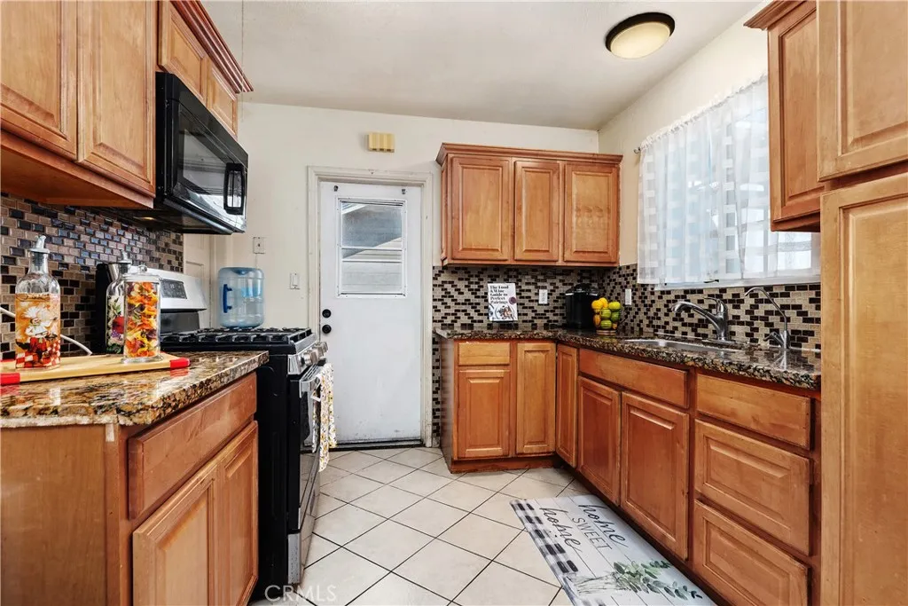 Additional image 5 of 1910 S Van Ness Ave, Santa Ana, CA 92707