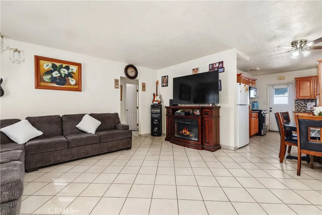 Additional image 22 of 1910 S Van Ness Ave, Santa Ana, CA 92707