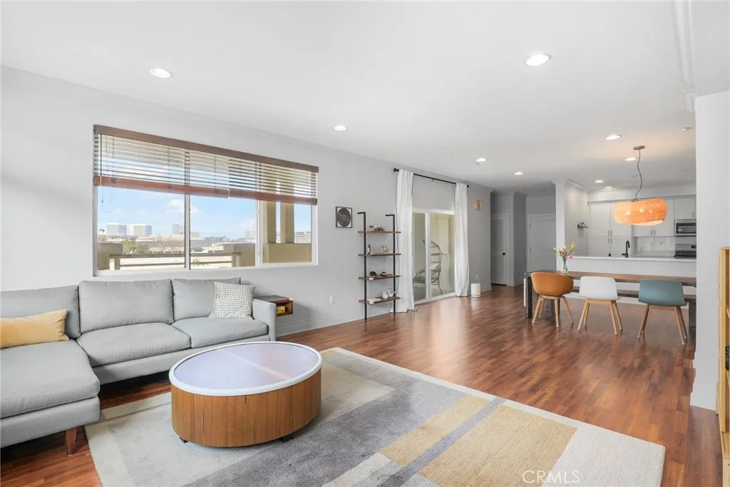 Additional image 2 of 13024 Union Avenue Unit 401, Hawthorne, CA 90250