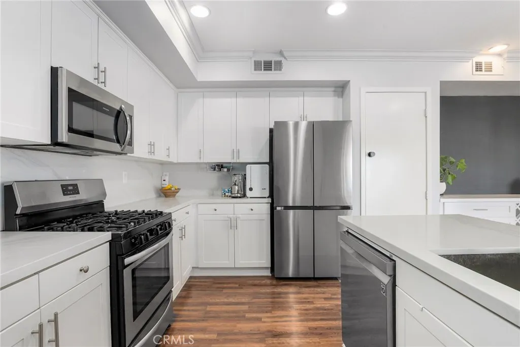 Additional image 11 of 13024 Union Avenue Unit 401, Hawthorne, CA 90250