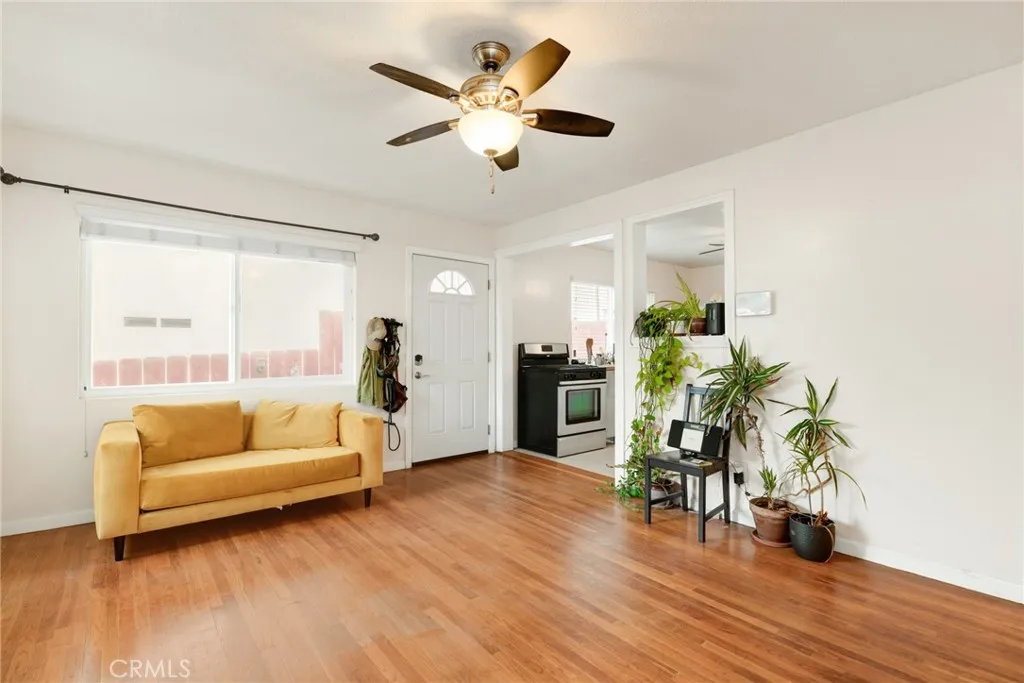 Additional image 3 of 3255 Menlo Ave, San Diego, CA 92105