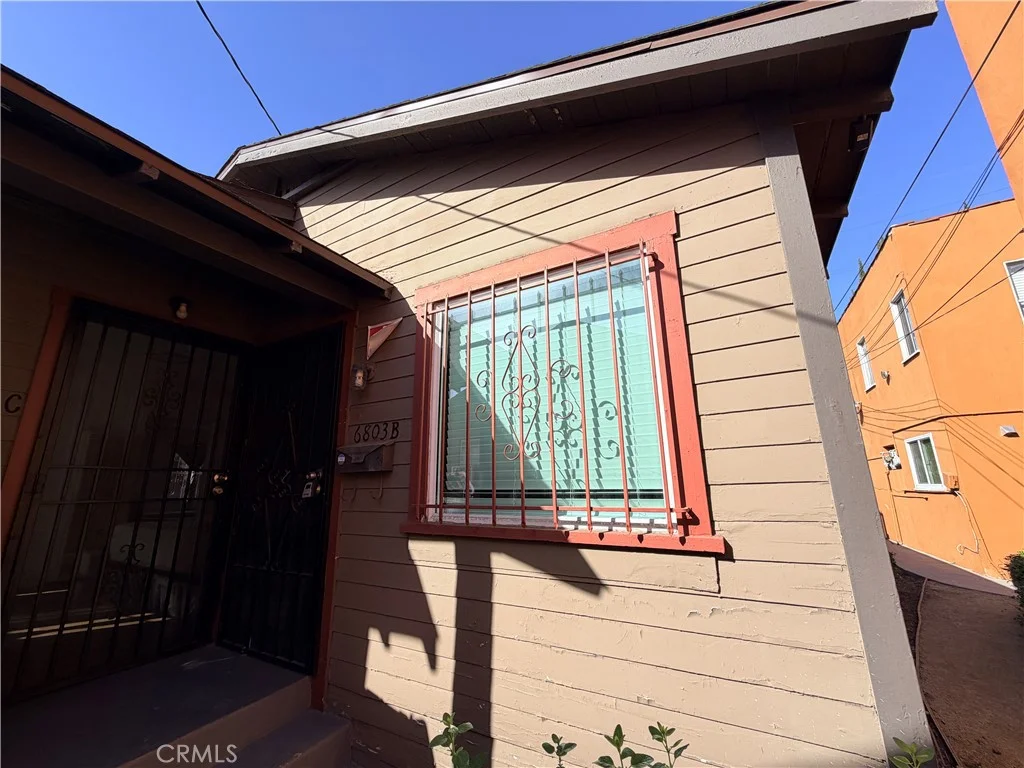 6803 Middleton Street Unit B, Huntington Park, CA 90255