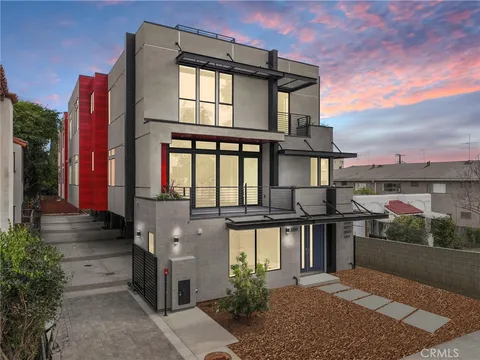 1200 N Orange Grove Ave, West Hollywood, CA MLS: AR25082848