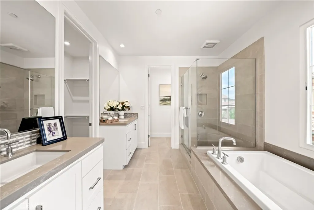 Additional image 99 of 111 Donati, Irvine, CA 92602