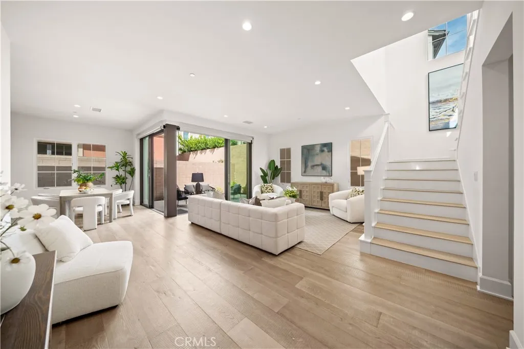 Additional image 3 of 111 Donati, Irvine, CA 92602