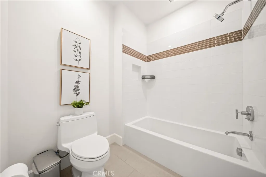 Additional image 32 of 111 Donati, Irvine, CA 92602