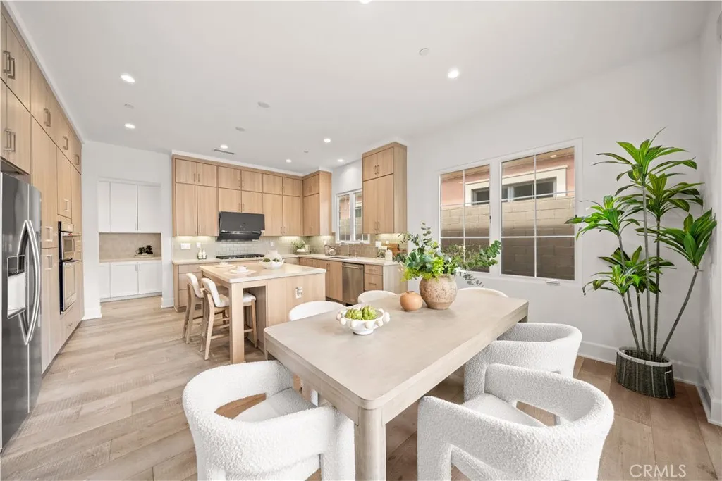 Additional image 10 of 111 Donati, Irvine, CA 92602