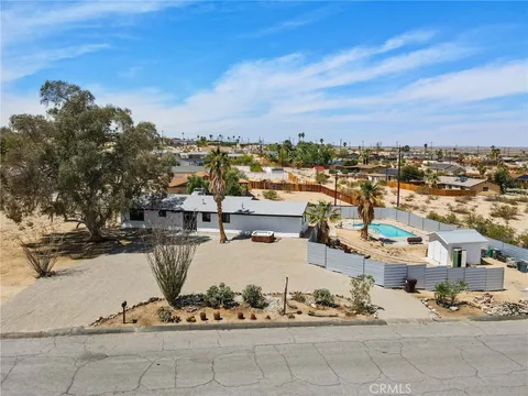 5676 Aztec Avenue, 29 Palms, CA MLS: PW25084964