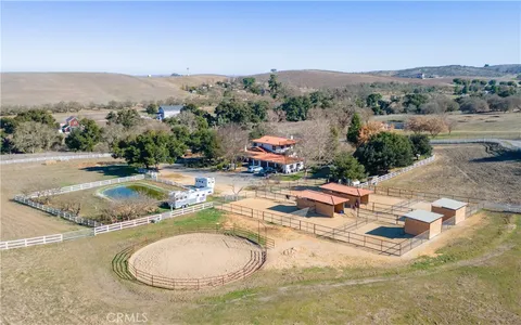 805 Spring Creek Way, Templeton, CA MLS: NS25023147