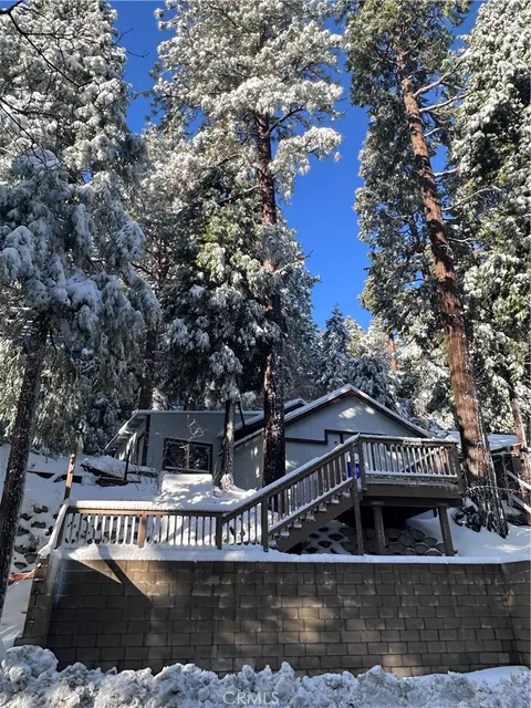 23817 Crest Forest Drive, Crestline, CA MLS: DW25068460