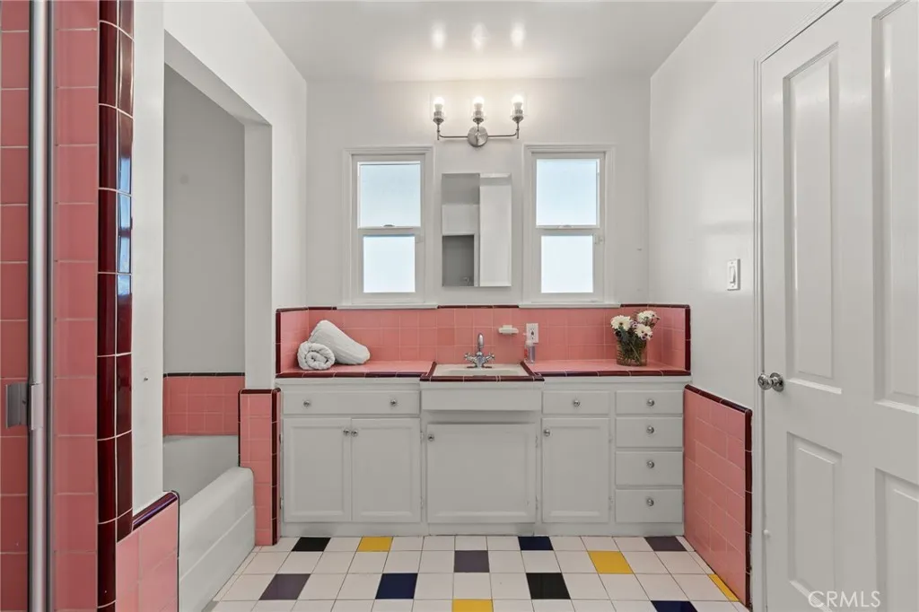 Additional image 72 of 5857 Nagle Ave, Sherman Oaks, CA 91401