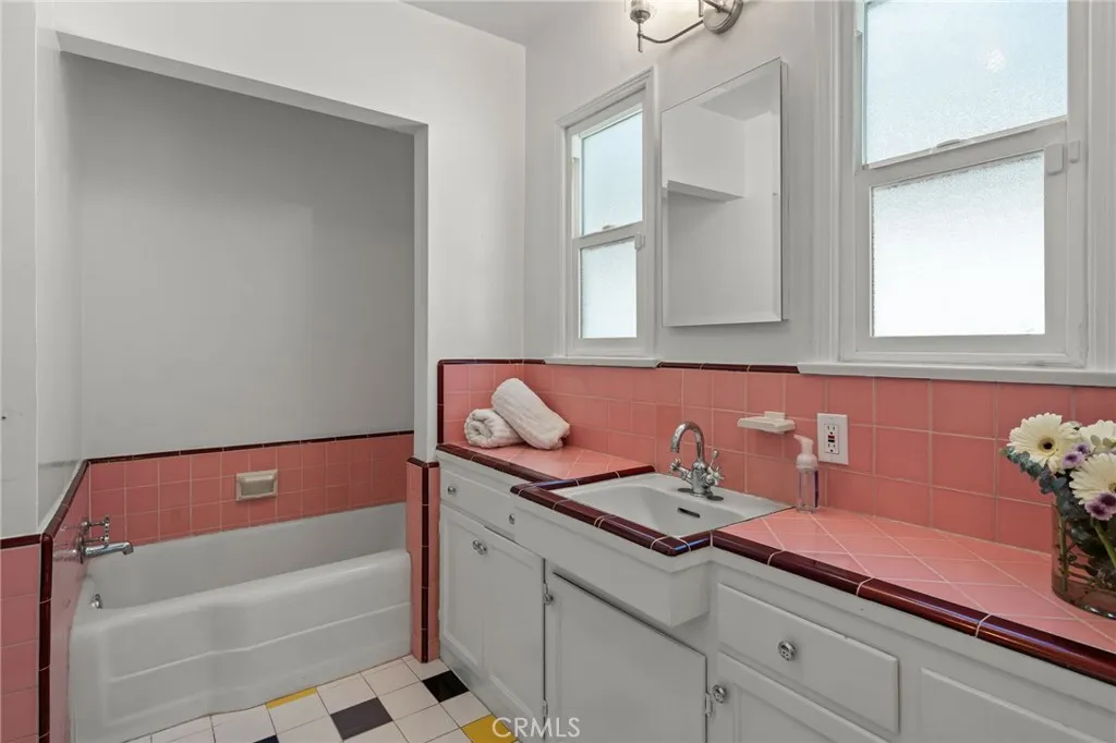 Additional image 73 of 5857 Nagle Ave, Sherman Oaks, CA 91401