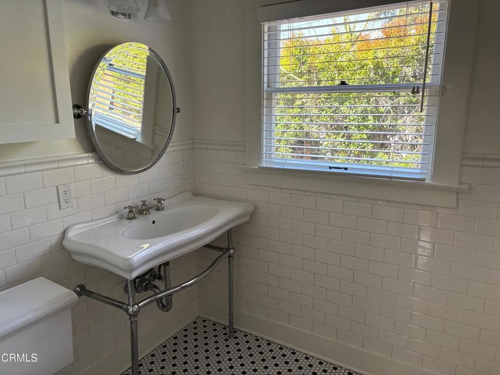 Additional image 14 of 3128 Mills Avenue, Glendale, CA 91214