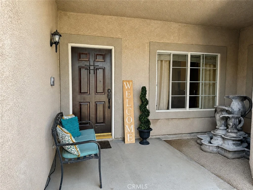 11107 Snowcreek Falls Ave, Bakersfield, CA 93312