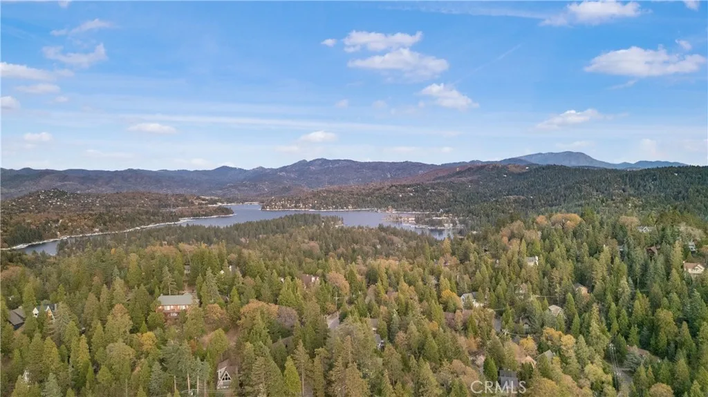 Property image for 414 Grass Valley Rd, Lake Arrowhead, CA 92352