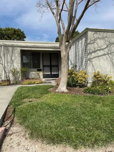 341 Avenida Sevilla Unit F, Laguna Woods, CA MLS: OC24128262