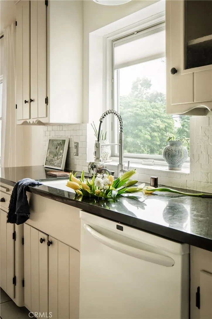 Additional image 35 of 4175 Palmero Dr, Los Angeles, CA 90065