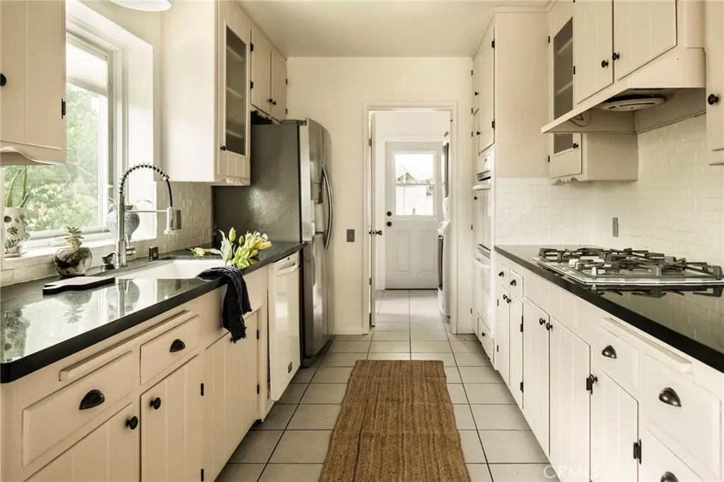 Additional image 10 of 4175 Palmero Dr, Los Angeles, CA 90065