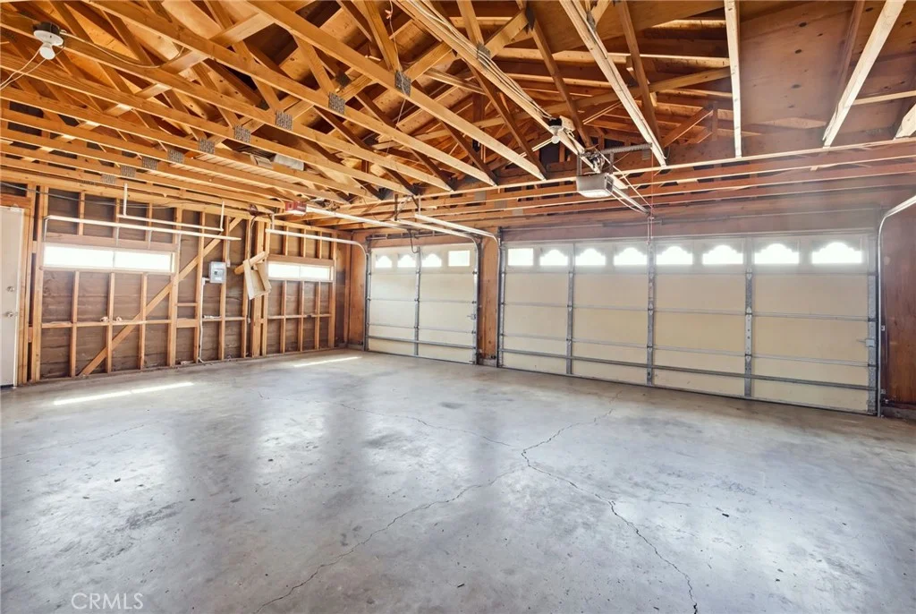 18810 Siesta Dr, Apple Valley, CA 92307
