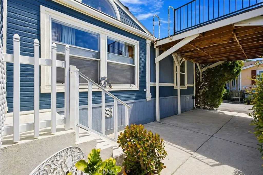 Additional image 25 of 4201 Topanga Canyon Blvd Unit 106, Woodland Hills, CA 91364