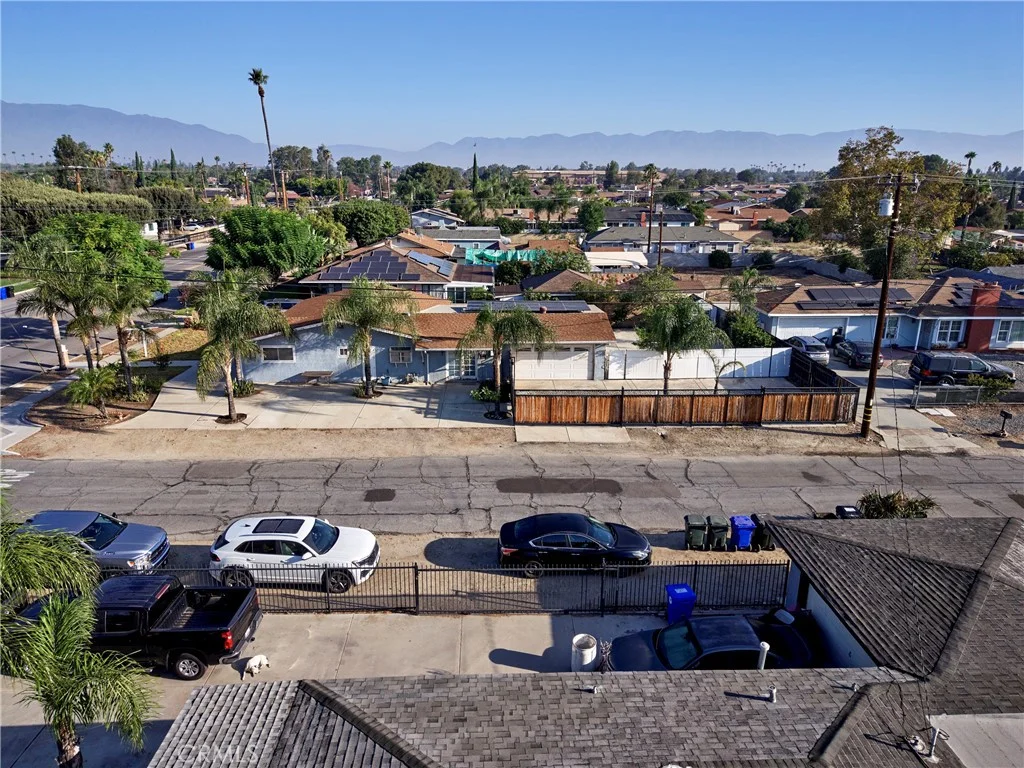 9195 Alder Ave, Fontana, CA 92335